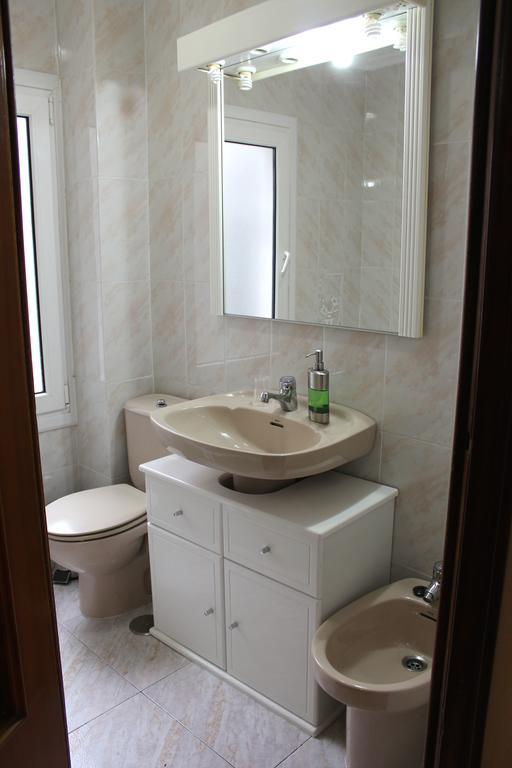 Hostal De La Torre Hostal Economico Вальядолід Номер фото